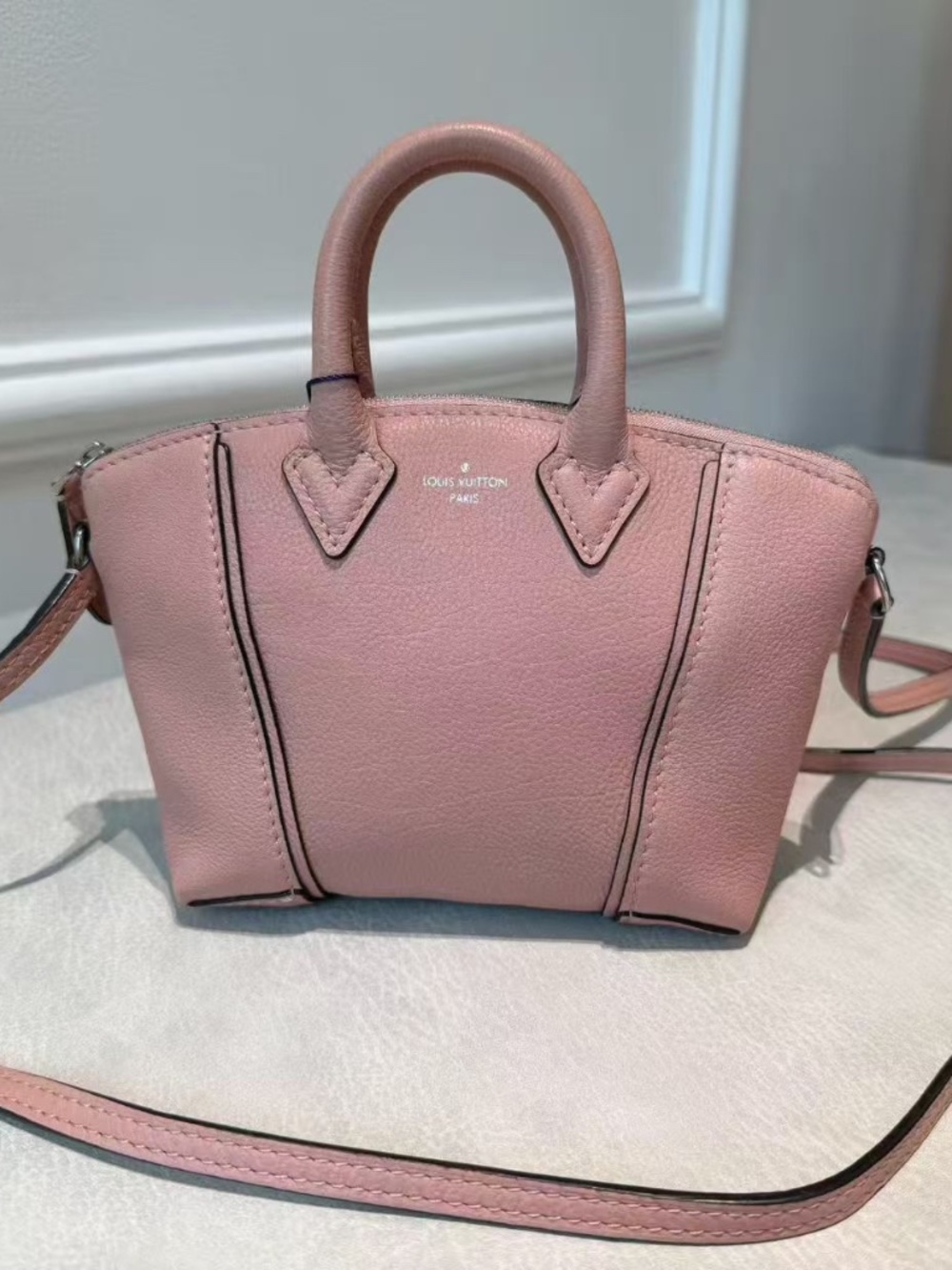 N16 Slightly Used Louis Vuitton Pink leather Lockit Nano Handbag